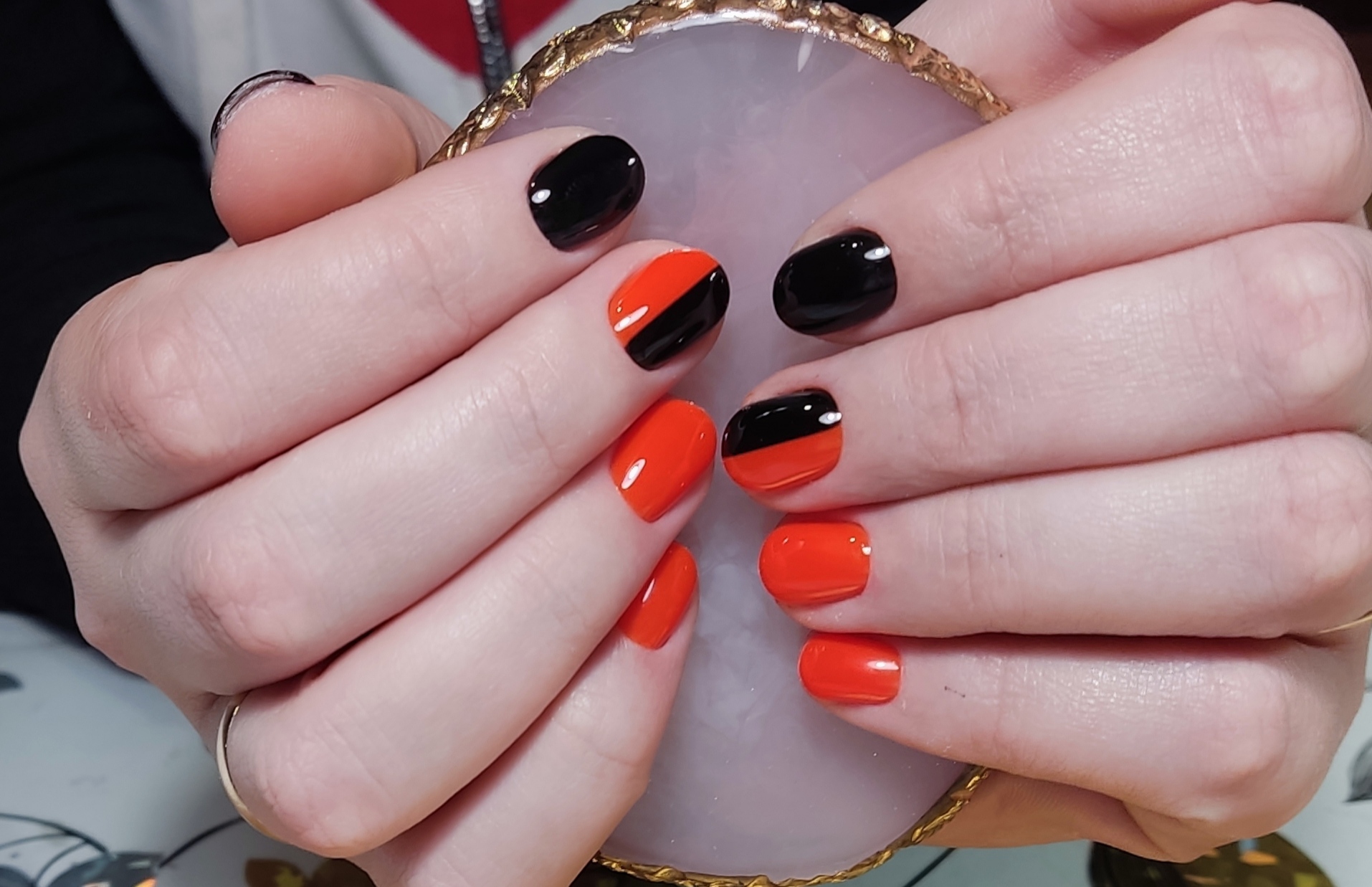 Чёрный+ оранжевый