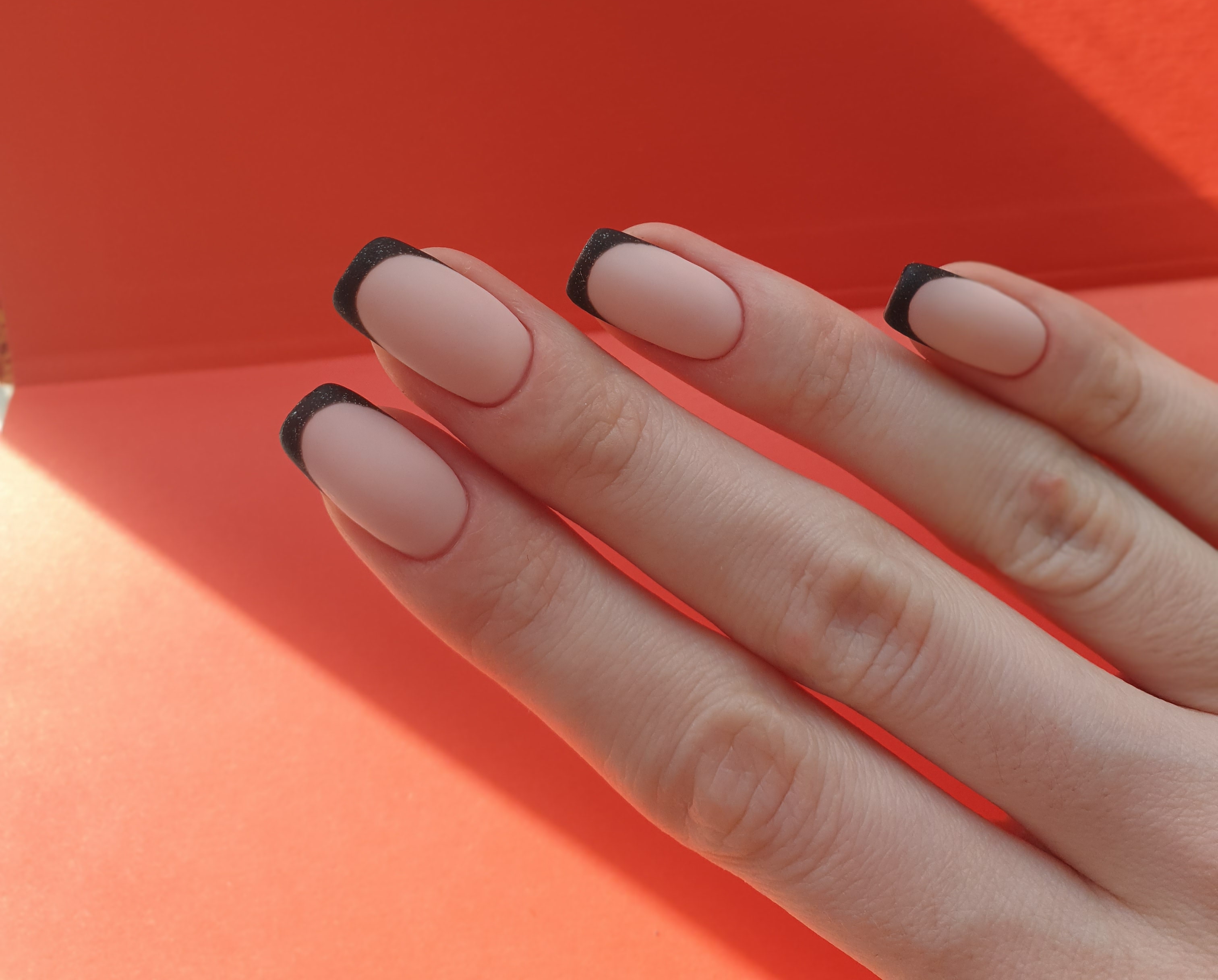 Френч на короткие ногти с дизайном (68 фото)