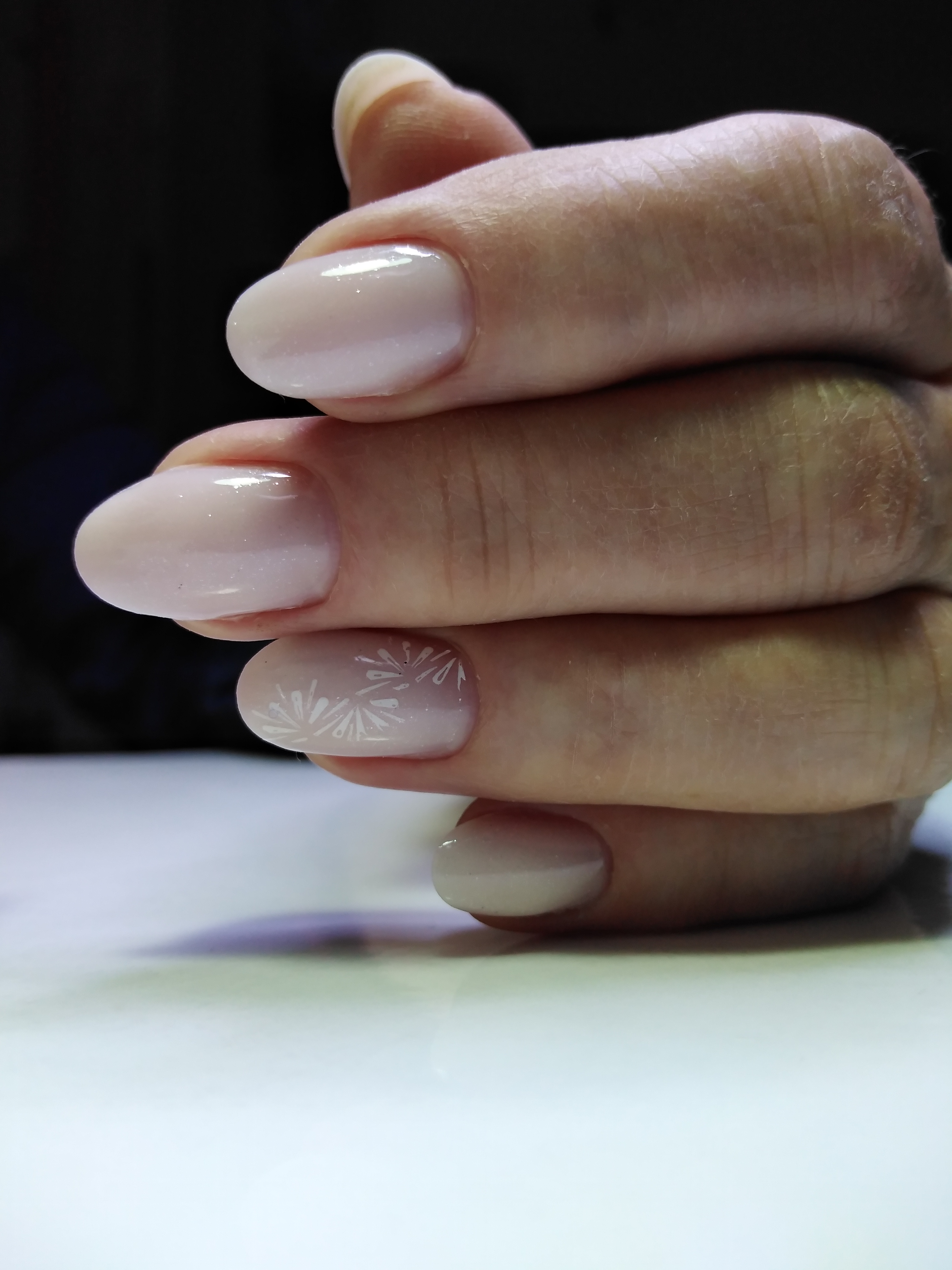 Укрепление ногтевой пластины гелем