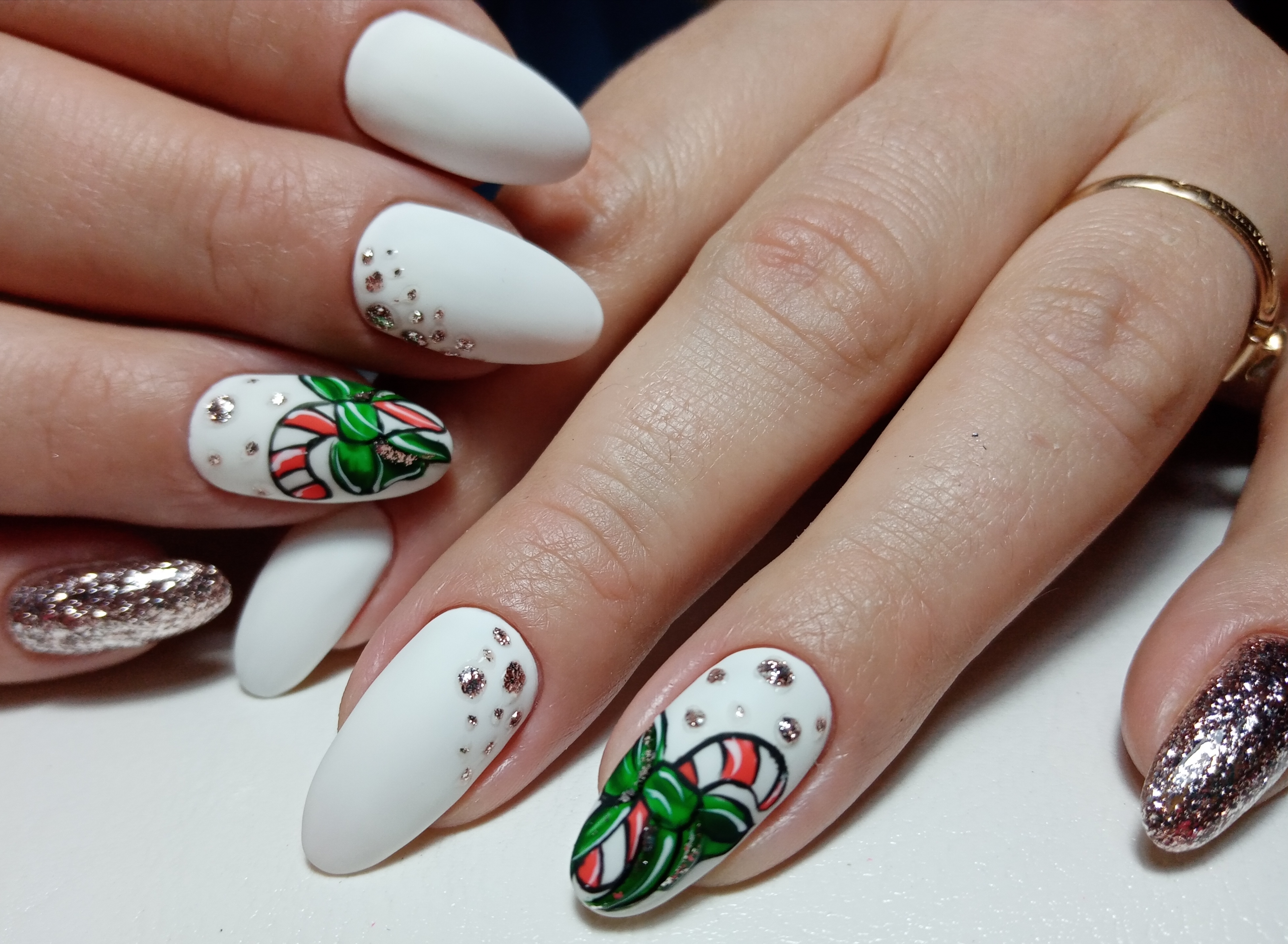 Новогодний маникюр!